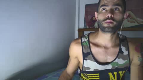 Snapshot of hideonbush051 chatting on 09.26.25 hideonbush online show from 09.26.25