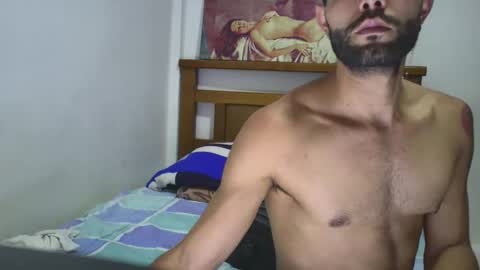 Snapshot of hideonbush051 chatting on 09.29.25 hideonbush online show from 09.29.25