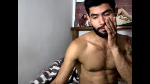 hideonbush online show from 12.04.25