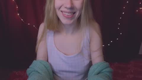 Snapshot of hihi_im_chloe chatting on 12.18.24 Chloe online show from 12.18.24