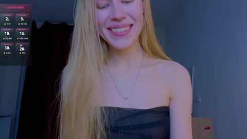 Chloe online show from 11.08.25