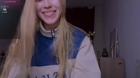 Chloe online show from 12.22.25