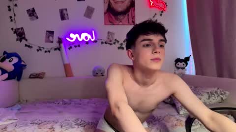 Snapshot of hiidear chatting on 03.02.26 twinkvadusha online show from 03.02.26