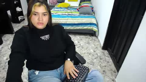 lia online show from 02.25.25