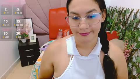 Snapshot of hilary_hot19 chatting on 07.03.26 hilary online show from 07.03.26