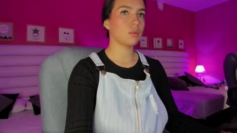 hilary_tailor online show from 09.12.25