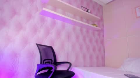  Hillary  online show from 01.31.25