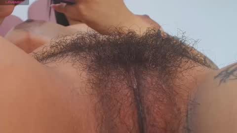 Snapshot of hillary_jones chatting on 09.28.25 sarah online show from 09.28.25