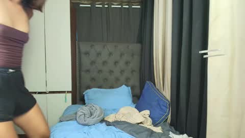 yuricah online show from 02.15.26