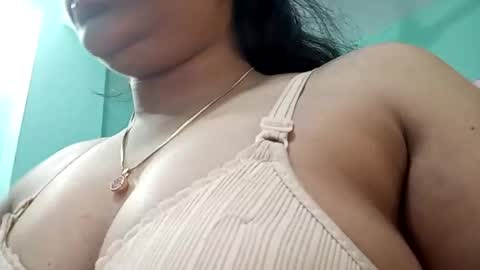 himuhimu22 online show from 12.26.24