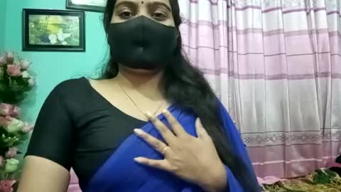 himuhimu22 online show from 01.12.25