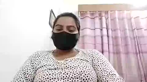 himuhimu22 online show from 12.05.25