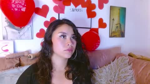 Snapshot of hinataleecs chatting on 02.18.25 hinata lee online show from 02.18.25