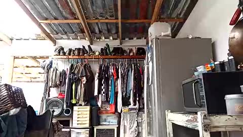 Snapshot of hippieguysa11 chatting on 11.08.25 hippieguysa11 online show from 11.08.25