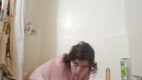 Snapshot of hippiesoul204 chatting on 01.24.25 hippiesoul204 online show from 01.24.25