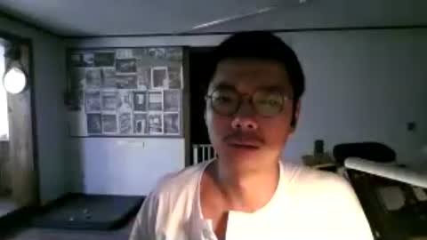 Snapshot of hirvirdish chatting on 08.04.26 Taick online show from 08.04.26