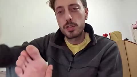 Snapshot of hitmenoww chatting on 12.13.24 hitmenoww online show from 12.13.24