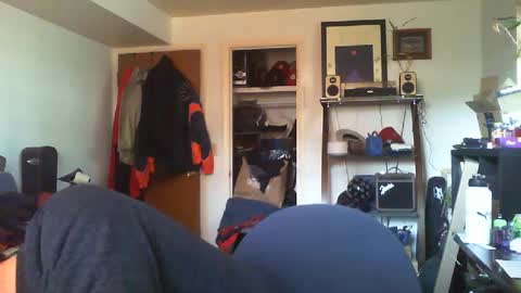 Snapshot of hobbes80 chatting on 12.31.24 hobbes80 online show from 12.31.24