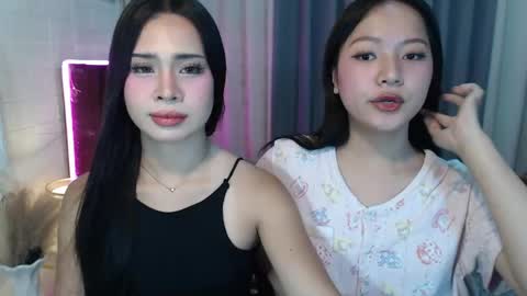 hoelymolly online show from 04.14.26