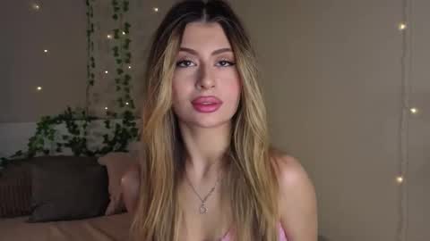 Moni Monica online show from 11.02.25