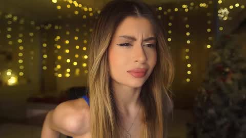 Moni Monica online show from 12.19.25