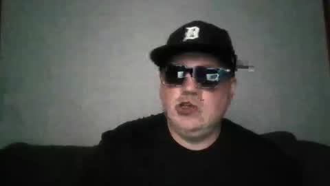 Snapshot of holden_minutz chatting on 06.03.26 holden_minutz online show from 06.03.26