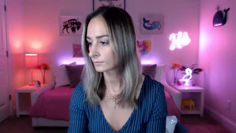 Snapshot of holihurricane chatting on 10.15.25 Holi Hurricane online show from 10.15.25