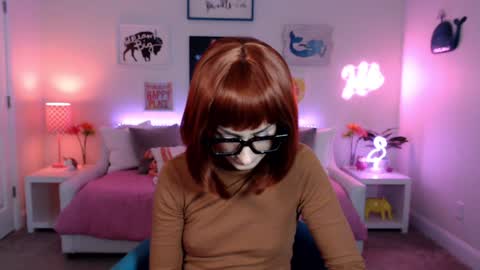 Snapshot of holihurricane chatting on 10.18.25 Holi Hurricane online show from 10.18.25