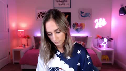 Snapshot of holihurricane chatting on 10.22.25 Holi Hurricane online show from 10.22.25