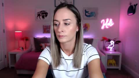 Snapshot of holihurricane chatting on 10.30.25 Holi Hurricane online show from 10.30.25