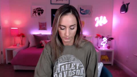 Snapshot of holihurricane chatting on 11.04.25 Holi Hurricane online show from 11.04.25