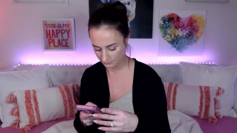 Holi Hurricane online show from 03.13.26