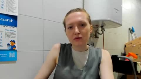 Snapshot of holistic_woman chatting on 07.14.26 holistic_woman online show from 07.14.26
