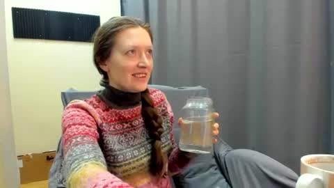 Snapshot of holistic_woman chatting on 07.19.26 holistic_woman online show from 07.19.26