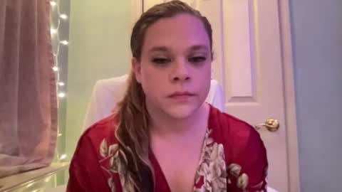 Hollys Drive threw Side Of CB. online show from 12.14.24