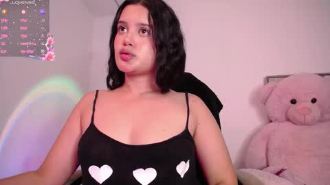 Snapshot of holly_16 chatting on 09.12.25 holly_16 online show from 09.12.25