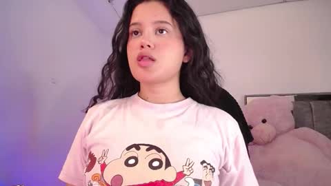 Snapshot of holly_16 chatting on 10.20.25 holly_16 online show from 10.20.25