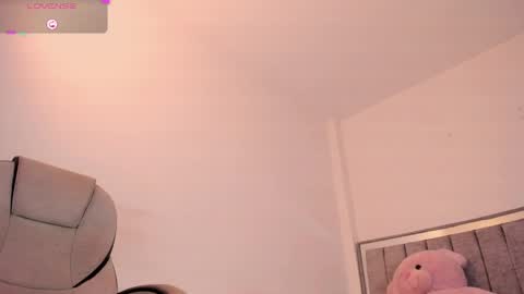 Snapshot of holly_16 chatting on 06.07.26 holly_16 online show from 06.07.26