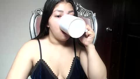 holly online show from 12.11.24