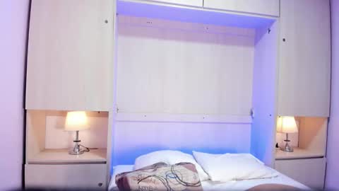 Snapshot of hollyadamss_ chatting on 02.10.26 Sofia online show from 02.10.26