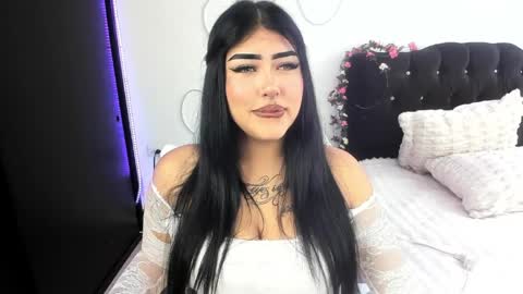 Holly online show from 04.01.26