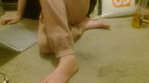 Holly Hawkes online show from 02.26.26