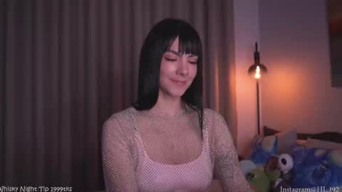 Holly Linder online show from 11.22.25