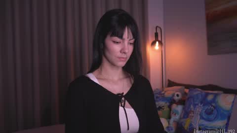 Holly Linder online show from 11.23.25