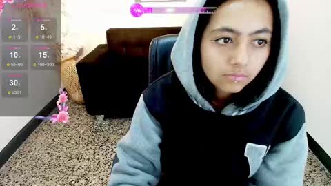 Holly online show from 03.08.25