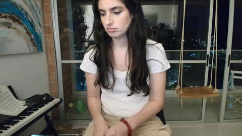 hollyshit_ online show from 10.01.25