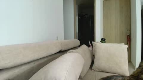 hollyshit_ online show from 10.20.25