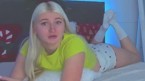 HollyTaillor online show from 12.14.25