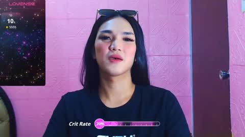 Snapshot of hollywoodbitch chatting on 10.27.25 Isabella Marie online show from 10.27.25