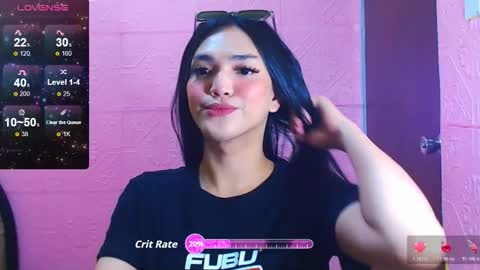 Snapshot of hollywoodbitch chatting on 11.02.25 Isabella Marie online show from 11.02.25